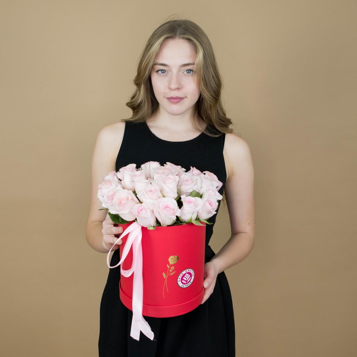 Розы розовые в шляпной коробке код товара: 360kosma