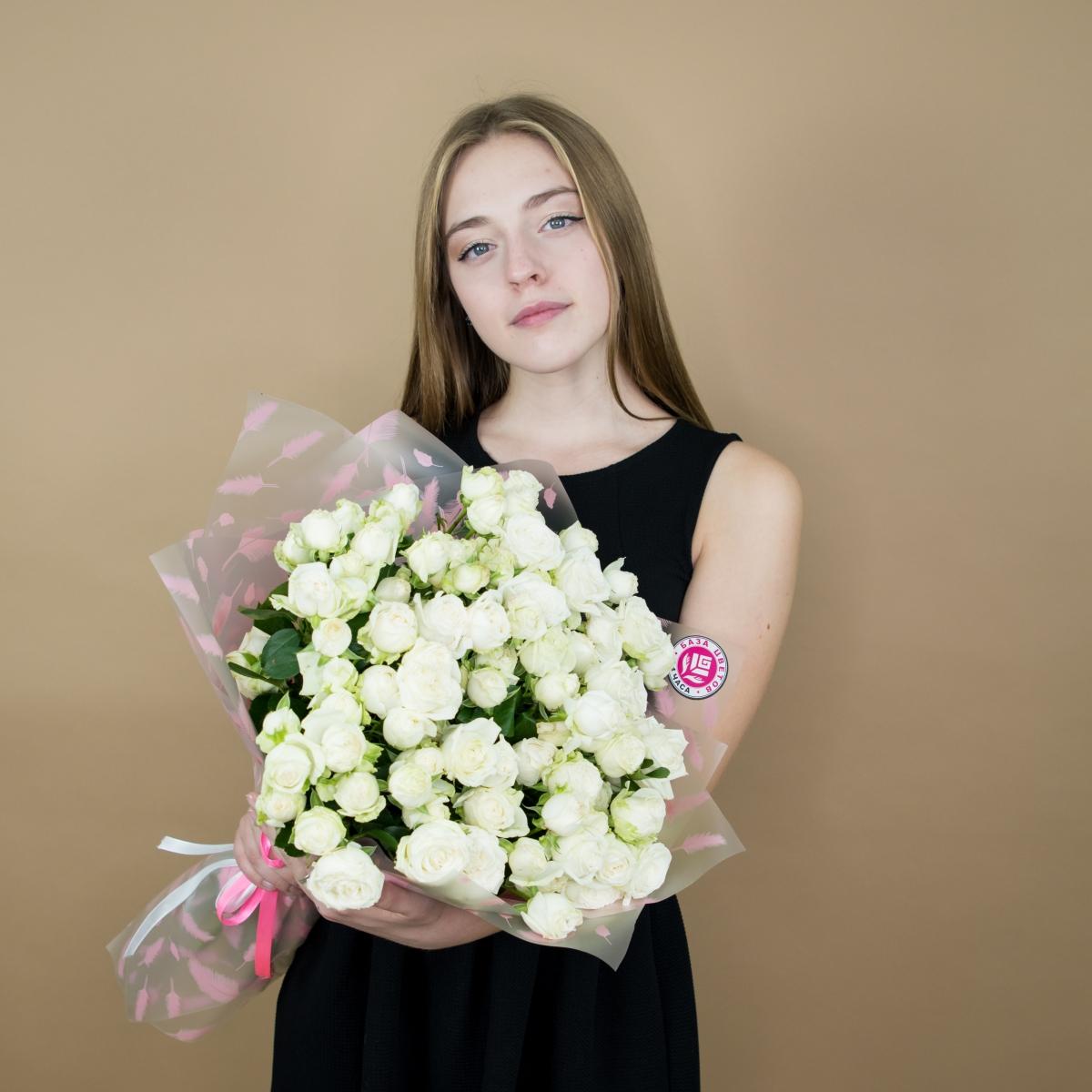 Розы кустовые белые [код товара - 720kstr]